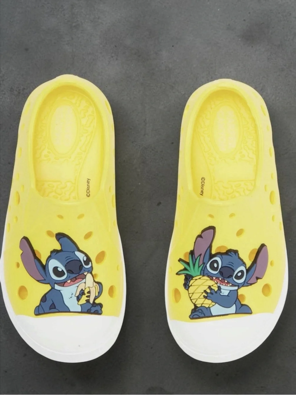 Disney x Harper Canyon Stitch Pineapple Slip-On Kids Water Shoes